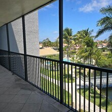 545 SE 12th St in Dania Beach, FL - Building Photo - Building Photo