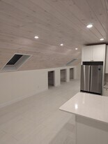 120 Saltmarsh Pond Rd, Unit 1 in Gilford, NH - Building Photo