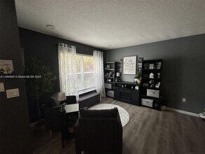 238 Magnolia Ave in Davie, FL - Building Photo - Building Photo