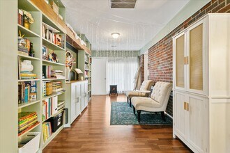 18 S Greenfield Ave in Hampton, VA - Building Photo - Building Photo