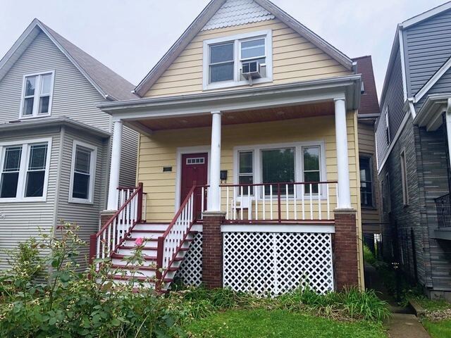 3827 N Albany Ave in Chicago, IL - Building Photo