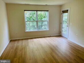806 Sunflower Way in Mantua, NJ - Building Photo - Building Photo
