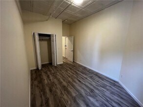 102 North St, Unit 4 in Middletown, NY - Building Photo - Building Photo