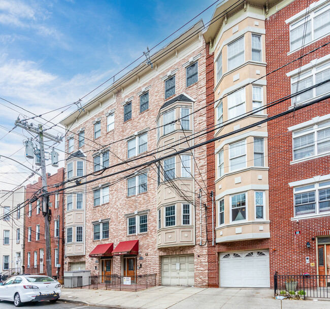 124 Monroe St in Hoboken, NJ - Building Photo - Building Photo