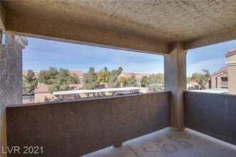 2300 E Silverado Ranch Blvd, Unit 2300 Silverado Ranch Blvd in Las Vegas, NV - Building Photo - Building Photo