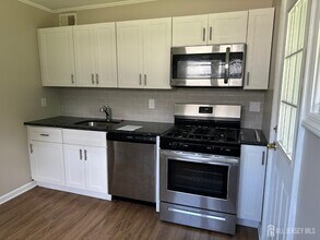 1075 Fireside Ave in Ewing Township, NJ - Building Photo - Building Photo