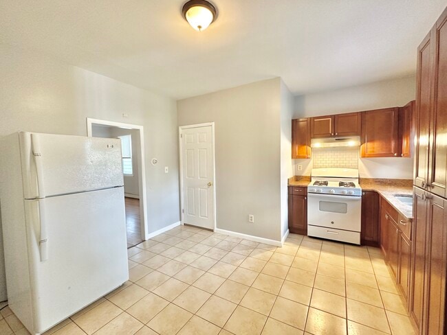 335 Scott St in Wilkes-Barre, PA - Foto de edificio - Building Photo