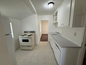 832 1/2 Methow St in Wenatchee, WA - Building Photo - Building Photo