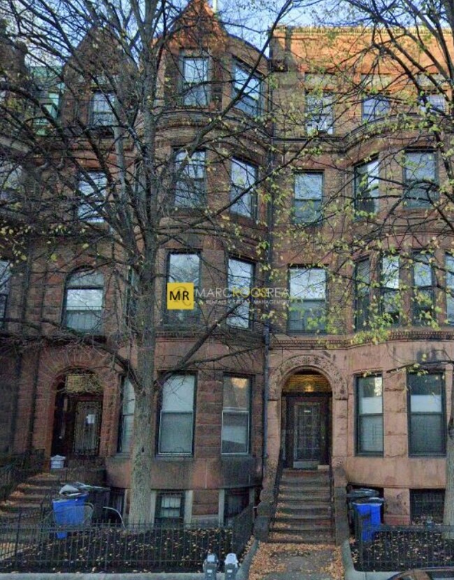 property at 461 Commonwealth Ave