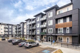 Henday Suites in Edmonton, AB - Building Photo - Building Photo