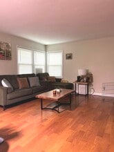9942 W Cermak Rd in Westchester, IL - Building Photo - Building Photo