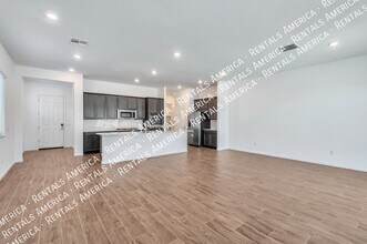 10858 W Yates Ln in Marana, AZ - Building Photo - Building Photo