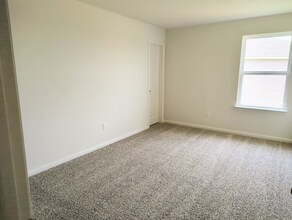 4701 Hoover Ct in Greenville, TX - Foto de edificio - Building Photo