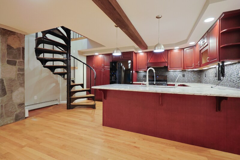 44 Crawford St in Leominster, MA - Building Photo