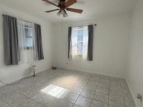 317 NE 4th St in Hallandale Beach, FL - Building Photo - Building Photo