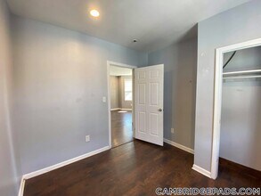 196 Sherman St, Unit 2 in Cambridge, MA - Building Photo - Building Photo