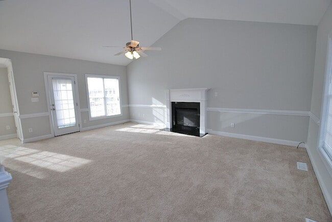 2001 Meadow Ct in Nashville, NC - Building Photo - Building Photo