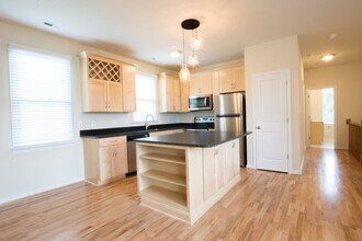 966 Pink St in Richmond, VA - Building Photo - Building Photo