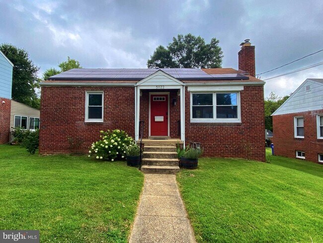 property at 5022 Laguna Rd