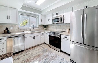 1655 58th Terrace S in St. Petersburg, FL - Building Photo - Building Photo