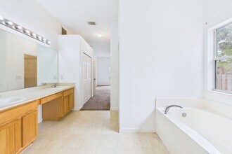 271 Lagoon St in Palm Bay, FL - Building Photo - Building Photo