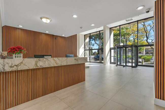 1203 River Rd in Edgewater, NJ - Building Photo - Building Photo