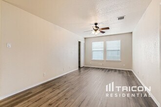 124 Angus Way in Cibolo, TX - Building Photo - Building Photo