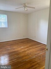 909 Cooks Ln in Baltimore, MD - Building Photo - Building Photo