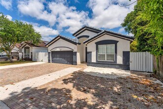 15519 SW 182nd Ln in Miami, FL - Building Photo - Building Photo