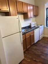 631 W Barry, Unit #105 in Chicago, IL - Foto de edificio - Building Photo