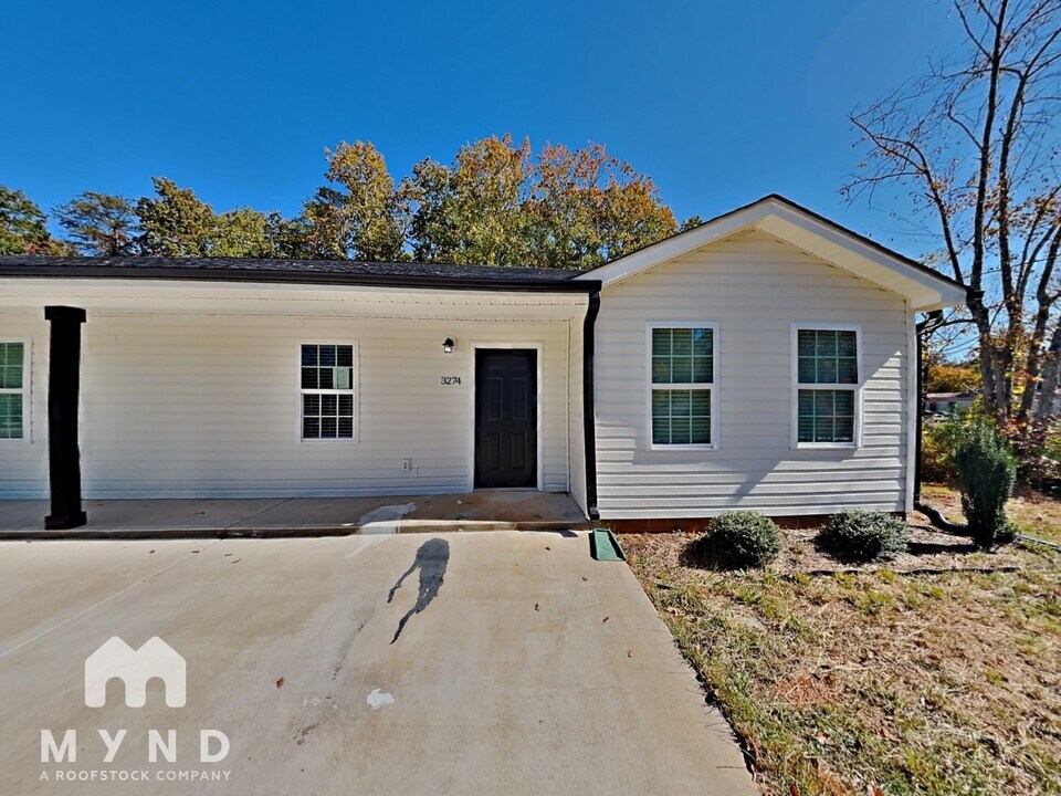 3274 Anderson Mountain Rd in Maiden, NC - Building Photo