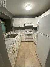 3000 Sandwich St. in Windsor, ON - Building Photo - Building Photo