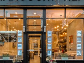 2131 W Division St in Chicago, IL - Building Photo