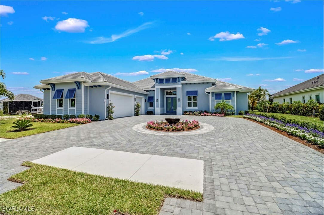 14194 ChartHouse Ct in Naples, FL - Foto de edificio