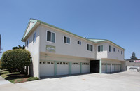 Holiday Apartments in El Cajon, CA - Foto de edificio - Building Photo