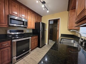 854 Stoneykirk Dr in Fayetteville, NC - Building Photo - Building Photo