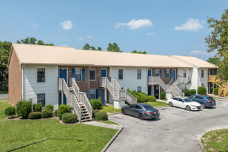 Harbour Ridge in Wilmington, NC - Building Photo - Building Photo