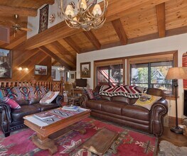 91 St Moritz Rd in Mammoth Lakes, CA - Building Photo - Building Photo