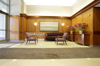 The Caravel in Chicago, IL - Building Photo - Lobby