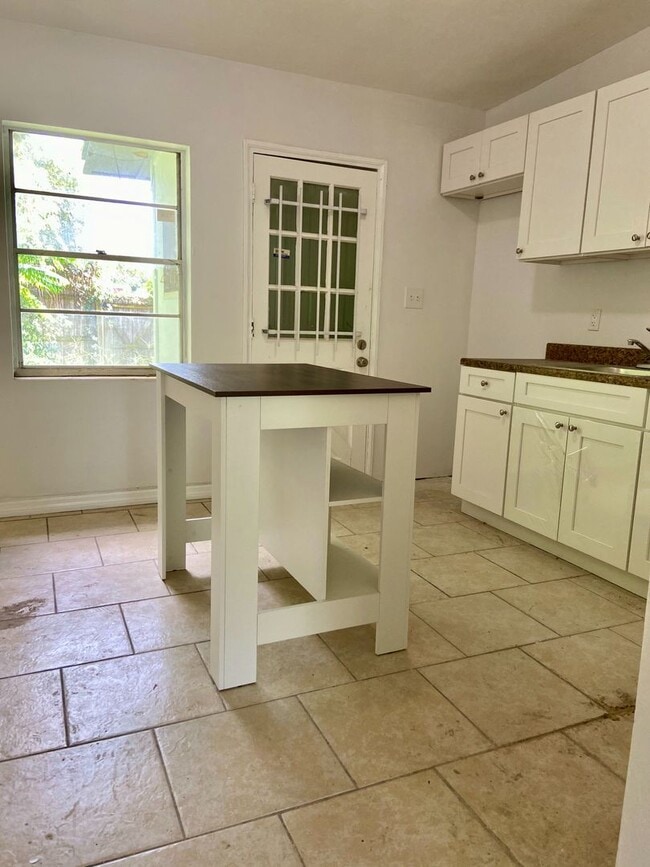 4042 Ferrow St in Orlando, FL - Building Photo - Building Photo