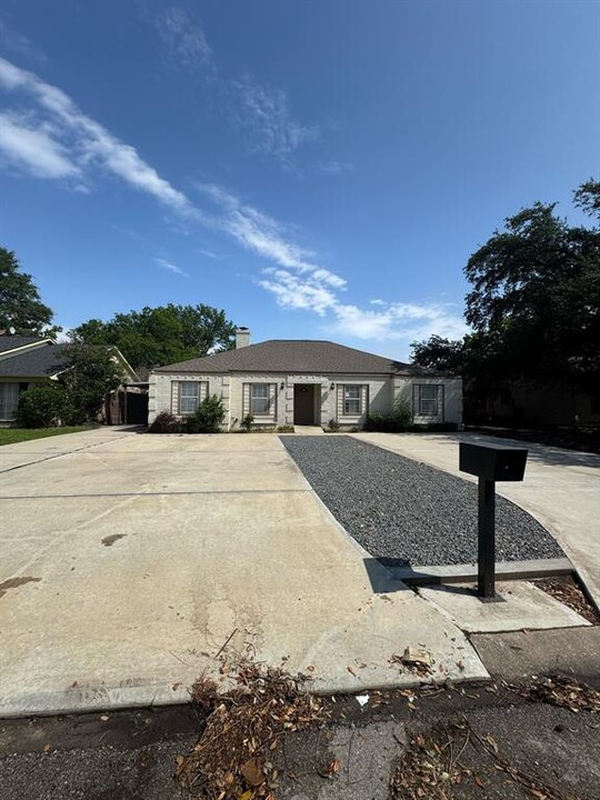 11622 Moonmist Dr in Houston, TX - Building Photo