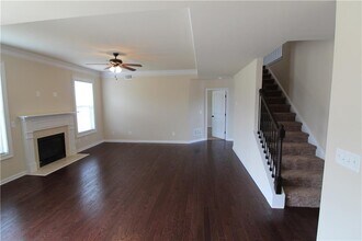 5759 Shore Isle Ct in Flowery Branch, GA - Building Photo - Building Photo