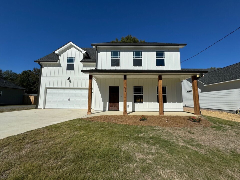 267 Dugger Dr NE in Rome, GA - Building Photo