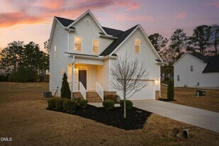 48 Weathervane Dr. in Zebulon, NC - Building Photo