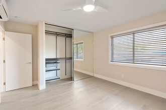 Thalia Beach Apartments in Laguna Beach, CA - Building Photo - Building Photo