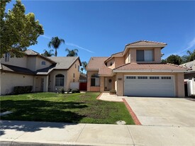 30097 Shoreline Dr in Menifee, CA - Building Photo