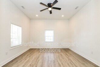 235 S English St in Greensboro, NC - Building Photo - Building Photo