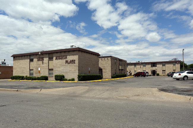 Mission Place Apartments in Oklahoma City, OK - Building Photo - Building Photo