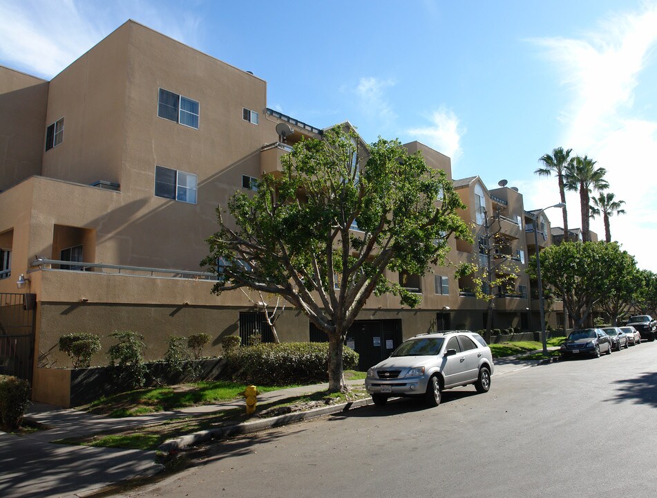 Magnolia Villas South in North Hollywood, CA - Building Photo