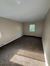 Brooke Park Apartments in Toledo, OH - Foto de edificio - Building Photo